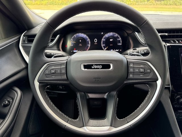 2025 Jeep Grand Cherokee Laredo X