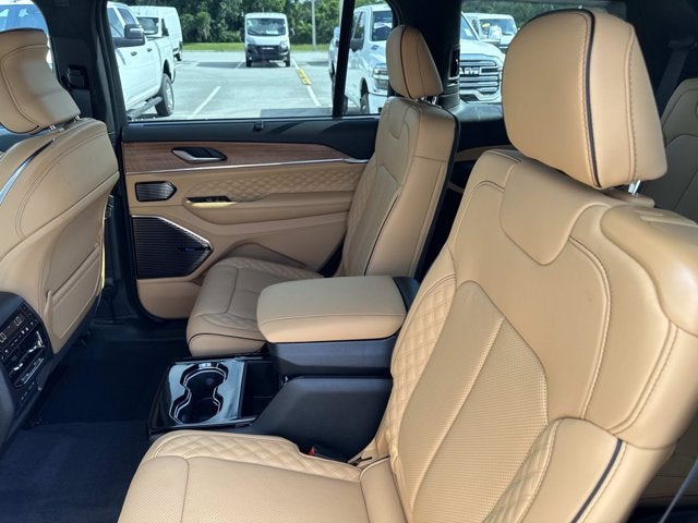 2026 Jeep Grand Cherokee L Summit