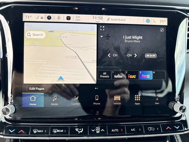 2026 Jeep Grand Wagoneer 4x2