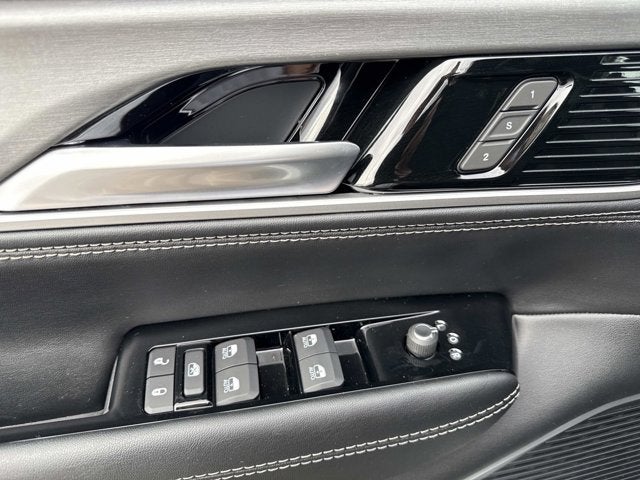 2026 Jeep Grand Wagoneer 4x2