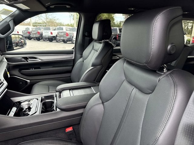 2026 Jeep Grand Wagoneer 4x2