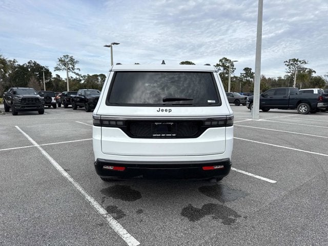 2026 Jeep Grand Wagoneer 4x2