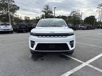 2026 Jeep Grand Wagoneer 4x2