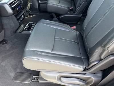 2026 Jeep Grand Wagoneer 4x2
