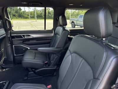 2026 Jeep Grand Wagoneer 4x2