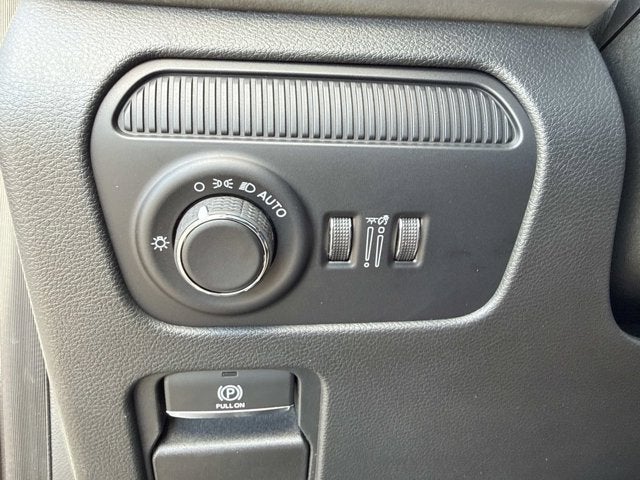 2026 Jeep Grand Wagoneer 4x2