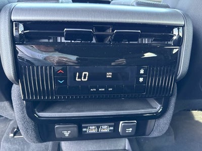 2026 Jeep Grand Wagoneer 4x2
