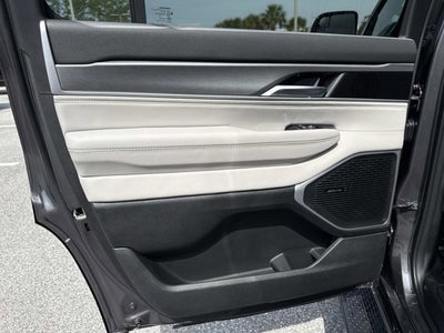 2026 Jeep Grand Wagoneer Limited Altitude