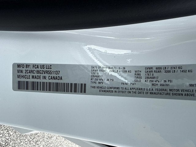 2027 Chrysler Pacifica Select