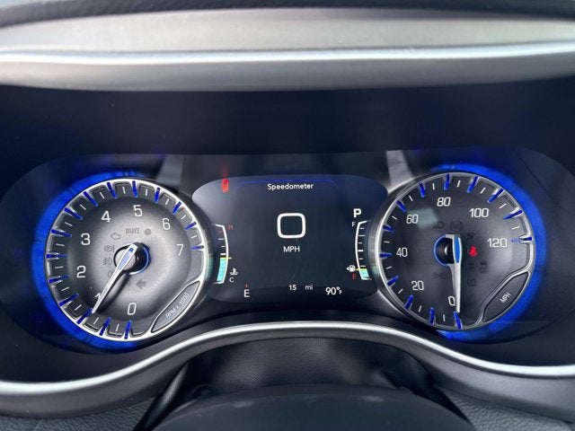 2027 Chrysler Pacifica Select