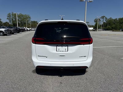 2027 Chrysler Pacifica Limited