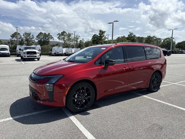2027 Chrysler Pacifica Limited