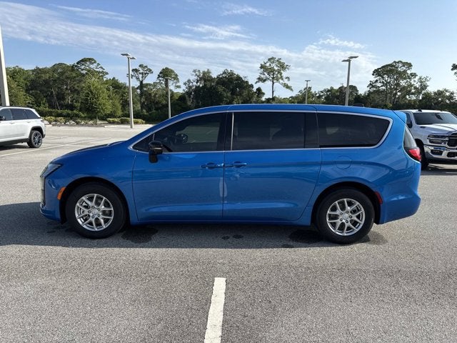 2027 Chrysler Pacifica Limited
