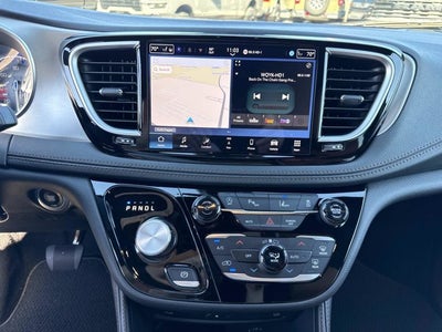 2026 Chrysler Pacifica Pinnacle