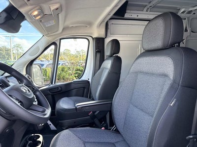 2026 RAM ProMaster Cargo Van Tradesman