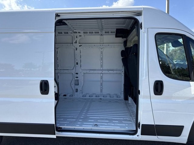 2026 RAM ProMaster Cargo Van Tradesman
