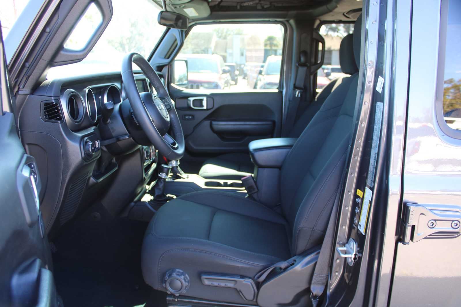 2023 Jeep Wrangler 4-Door Sport S 4x4