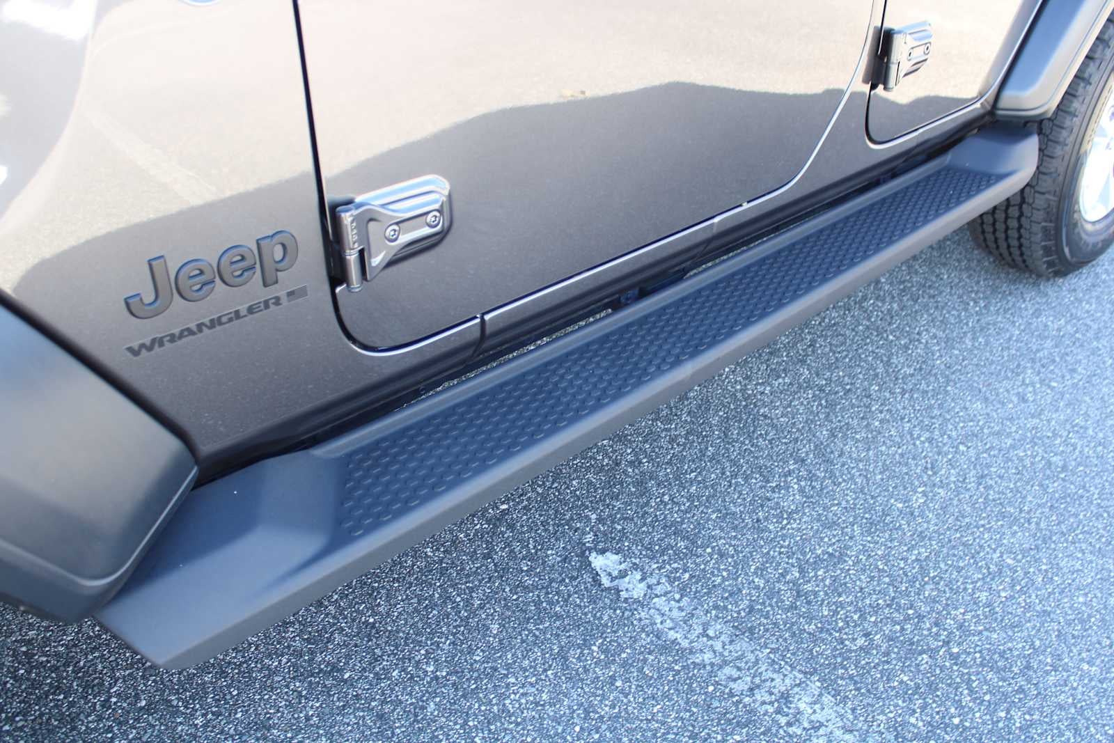 2023 Jeep Wrangler 4-Door Sport S 4x4