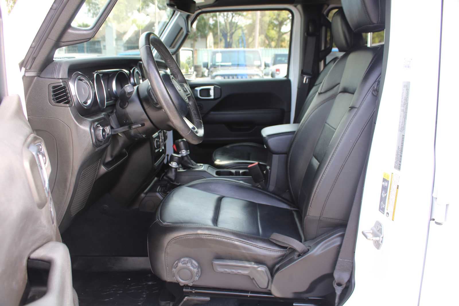 2022 Jeep Wrangler Unlimited Sahara Altitude