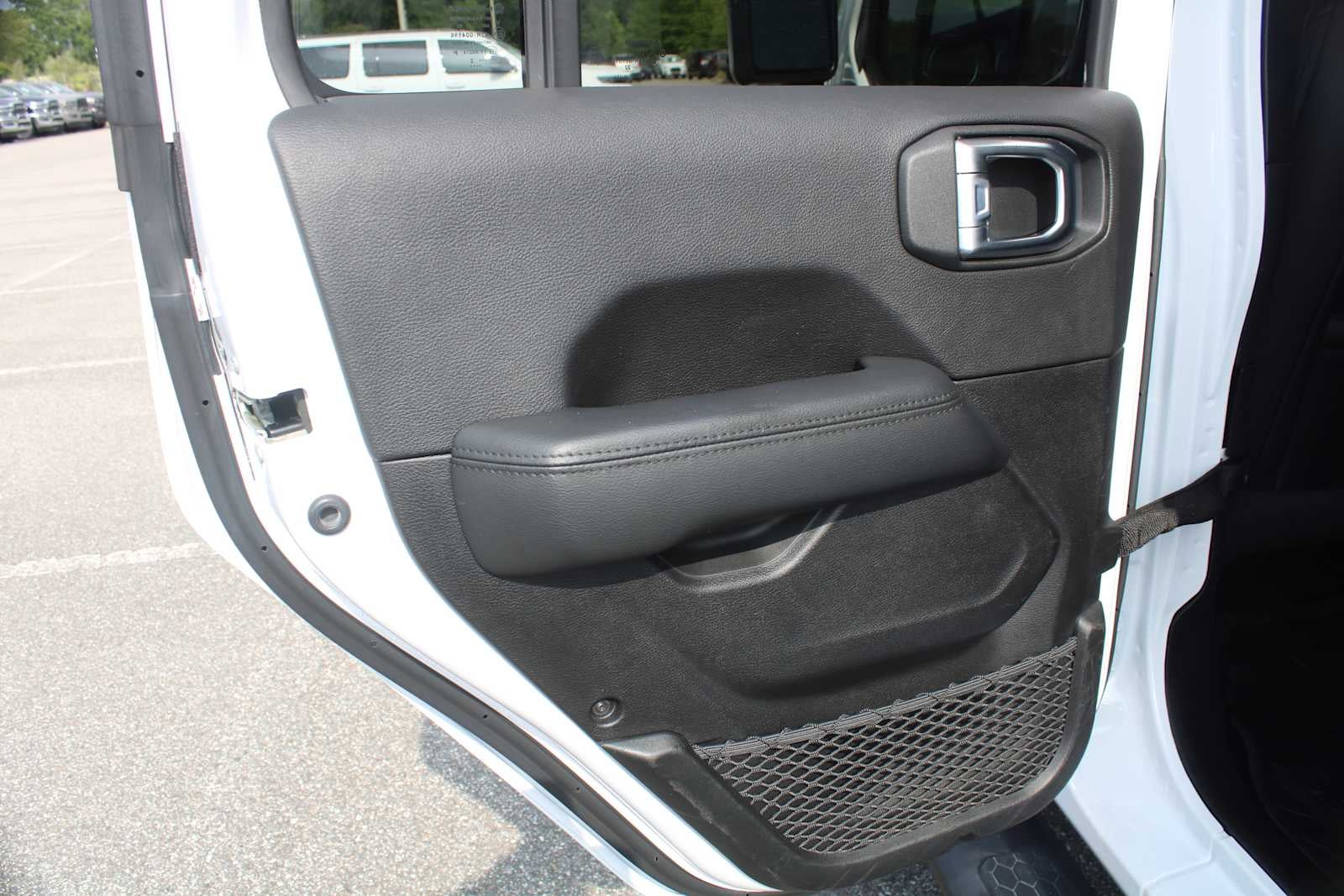 2022 Jeep Wrangler Unlimited Sahara Altitude