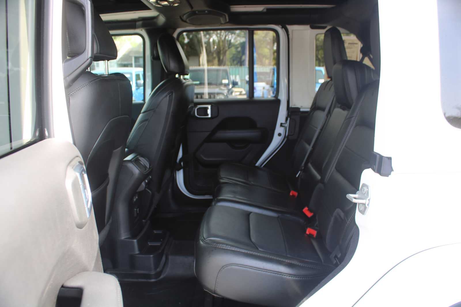 2022 Jeep Wrangler Unlimited Sahara Altitude