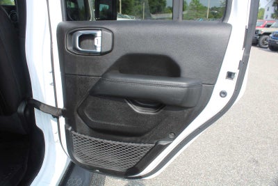 2022 Jeep Wrangler Unlimited Sahara Altitude