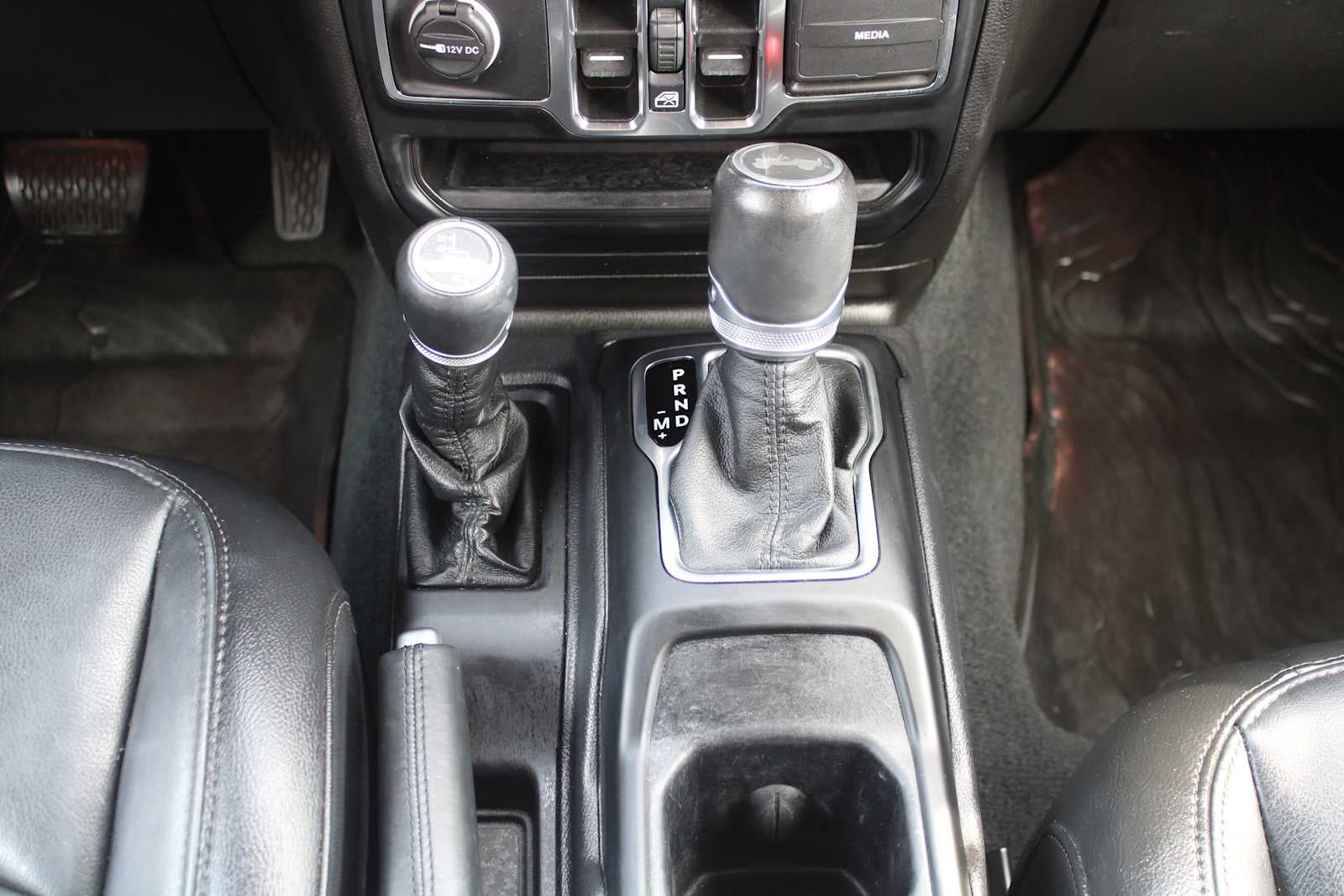 2022 Jeep Wrangler Unlimited Sahara Altitude