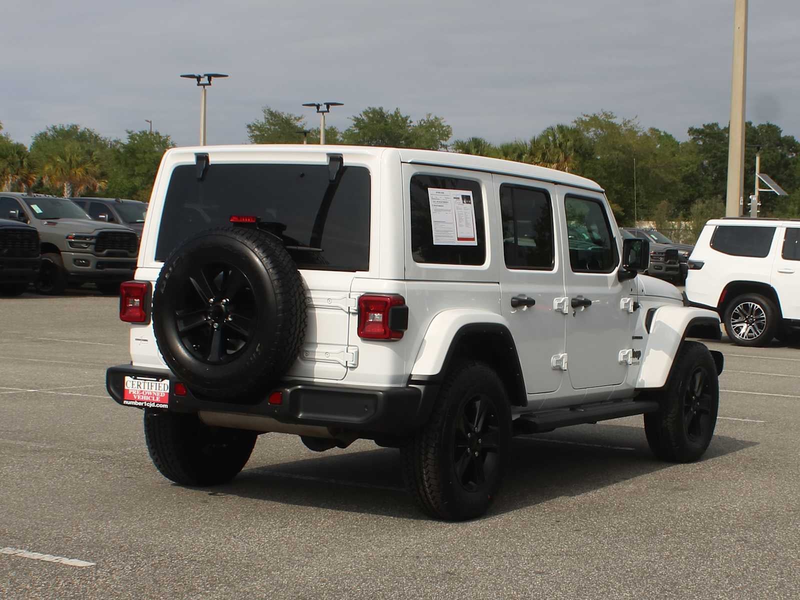 2022 Jeep Wrangler Unlimited Sahara Altitude