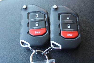 2025 Jeep Wrangler 4-Door Willys 4x4