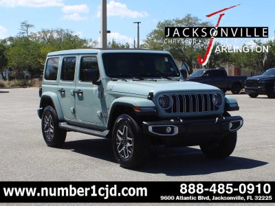 2024 Jeep Wrangler 4-Door Sahara 4x4