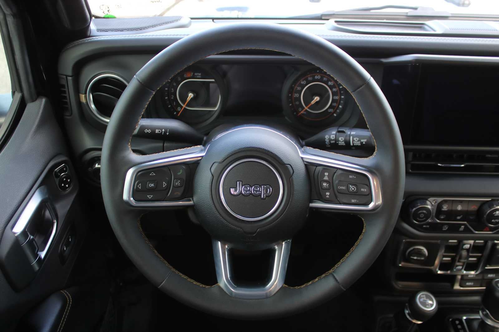 2024 Jeep Wrangler 4-Door Sahara 4x4