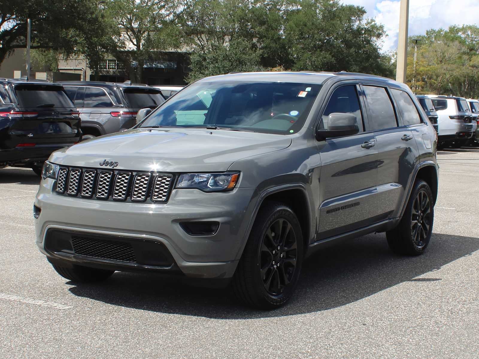2021 Jeep Grand Cherokee Laredo X