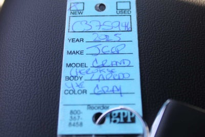 2025 Jeep Grand Cherokee GRAND CHEROKEE LAREDO X 4X2