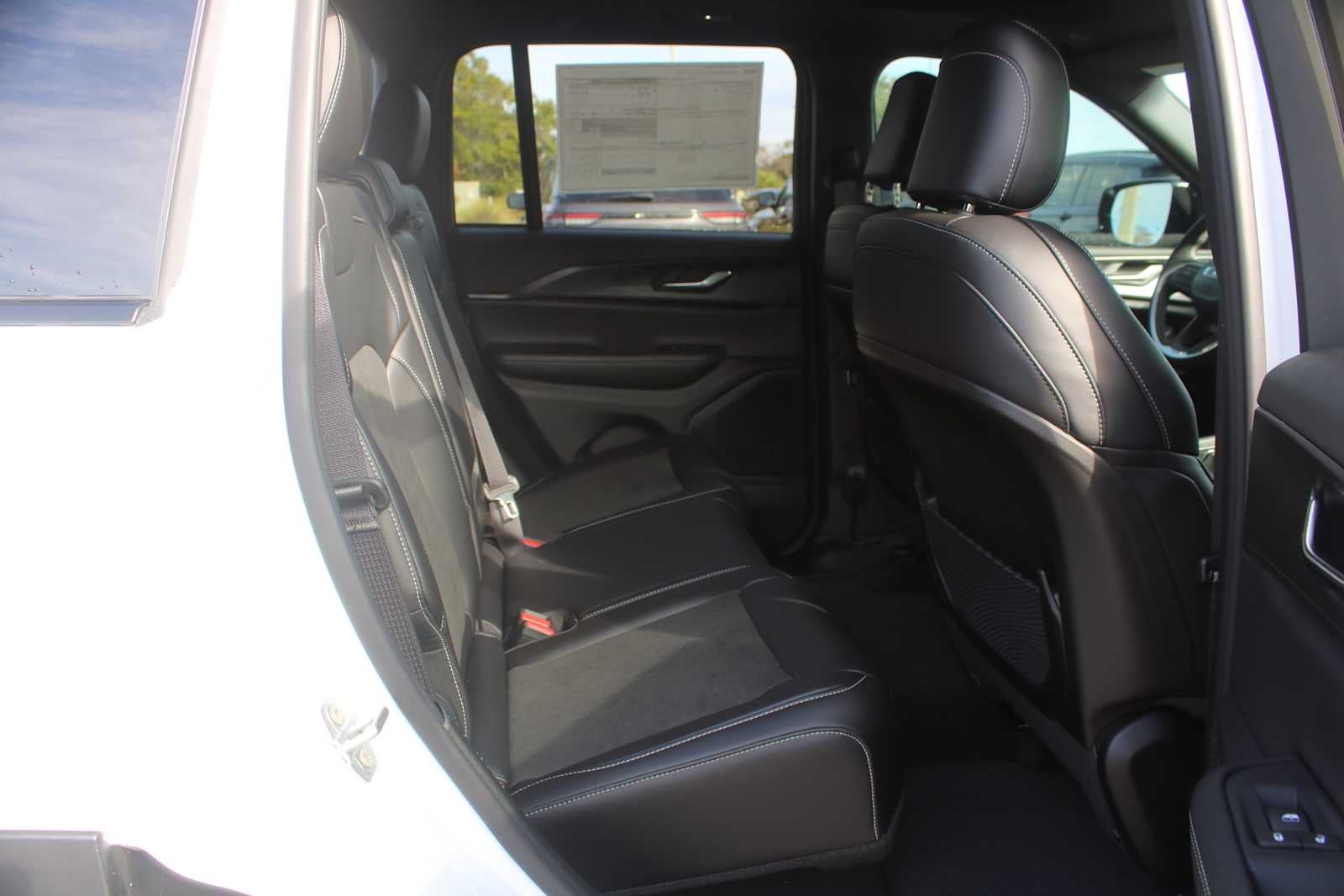 2025 Jeep Grand Cherokee GRAND CHEROKEE ALTITUDE X 4X2