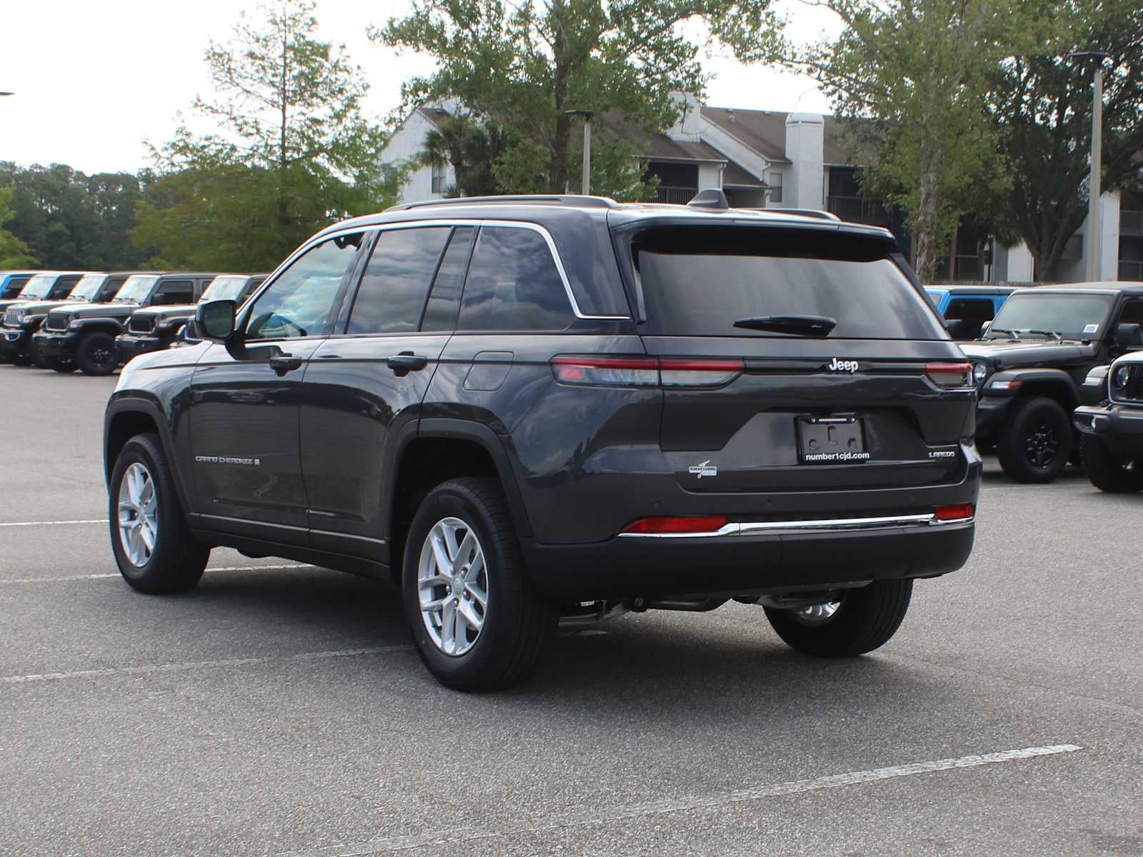 2026 Jeep Grand Cherokee Laredo X