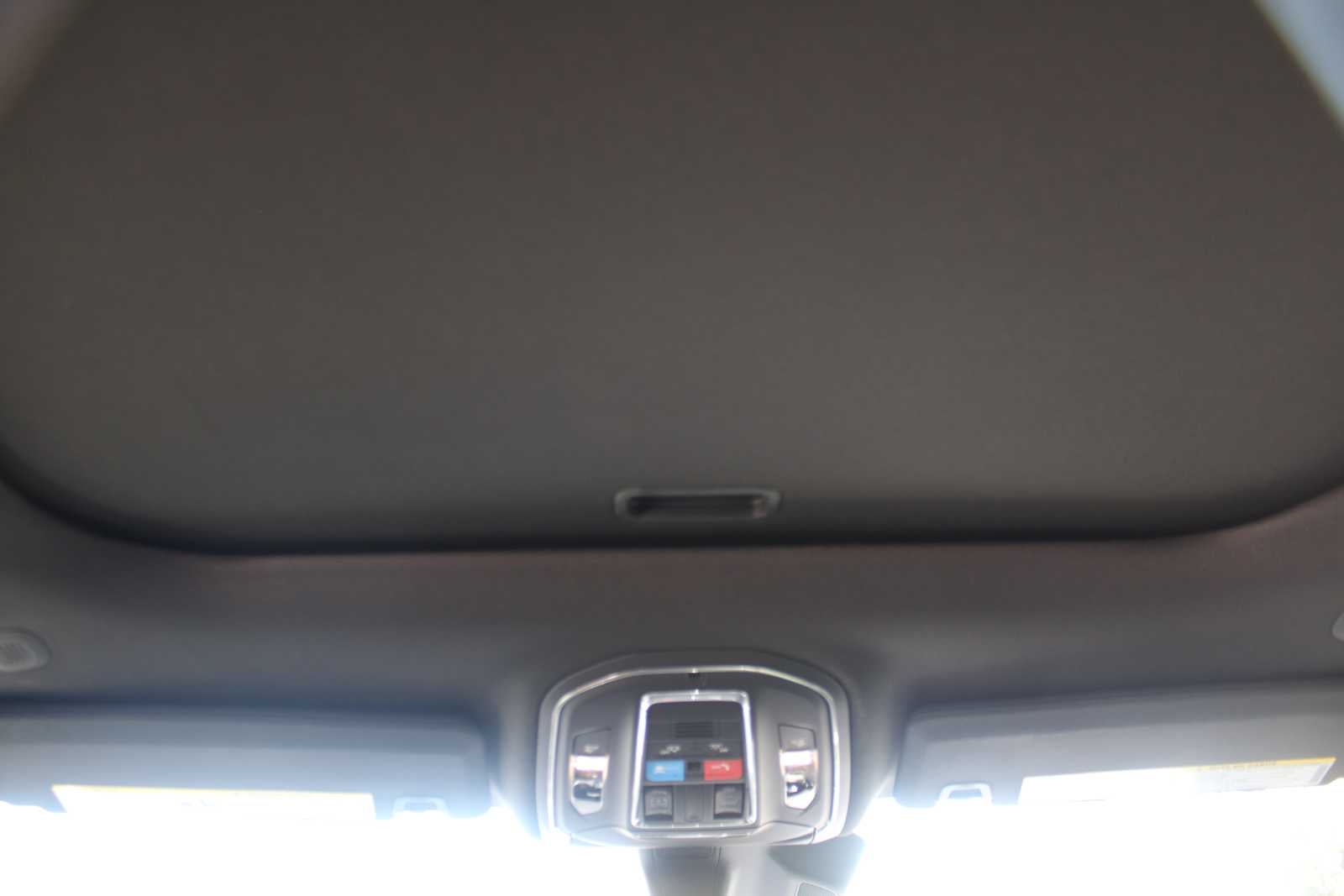 2025 Jeep Grand Cherokee GRAND CHEROKEE LAREDO X 4X2