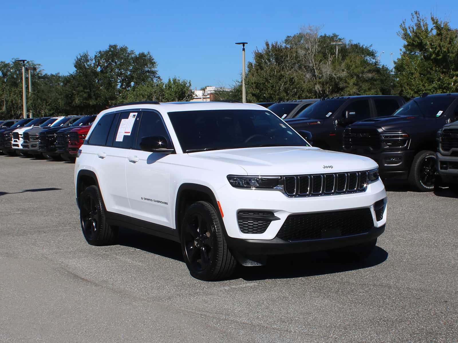 2025 Jeep Grand Cherokee Laredo X
