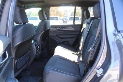 2025 Jeep Grand Cherokee GRAND CHEROKEE LAREDO X 4X2