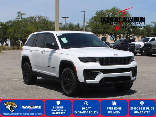 2026 Jeep Grand Cherokee Laredo Altitude