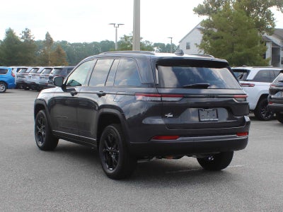 2026 Jeep Grand Cherokee Laredo Altitude