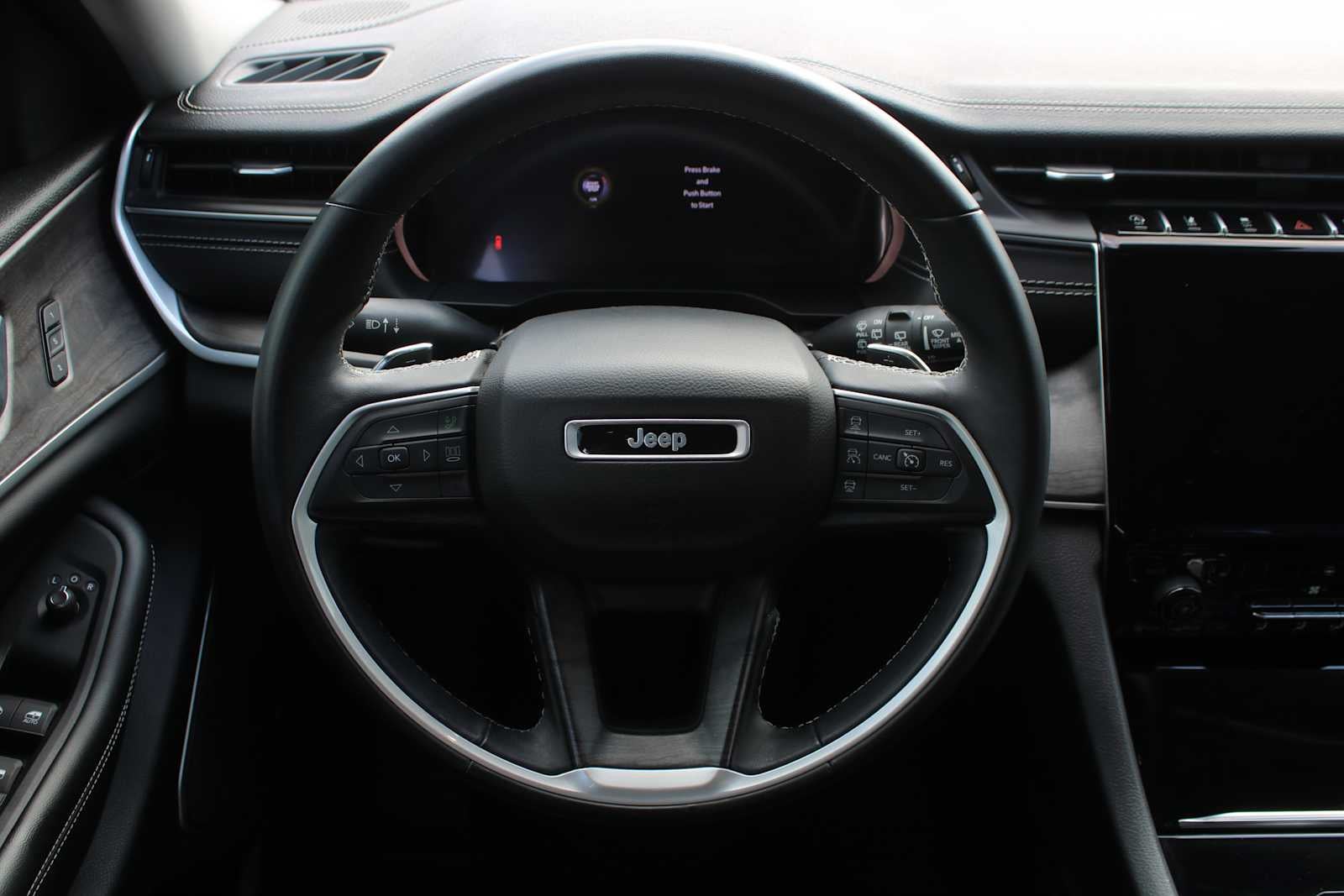 2022 Jeep Grand Cherokee Limited 4x2