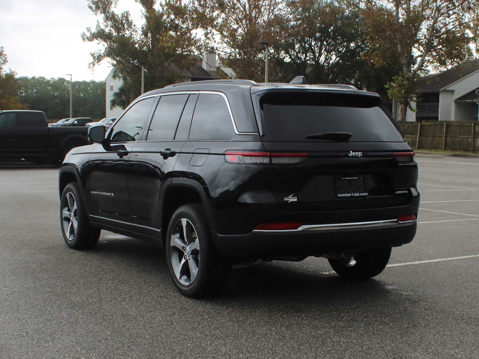 2025 Jeep Grand Cherokee GRAND CHEROKEE LIMITED 4X2