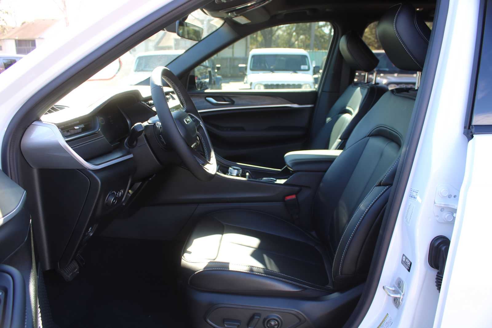 2026 Jeep Grand Cherokee GRAND CHEROKEE LIMITED 4X2