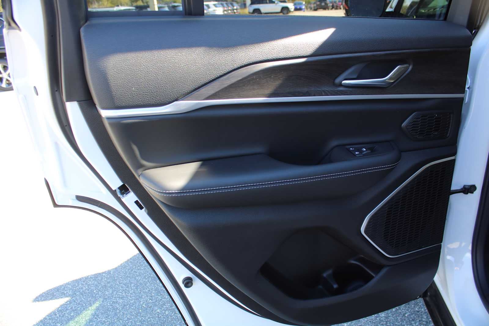 2026 Jeep Grand Cherokee GRAND CHEROKEE LIMITED 4X2