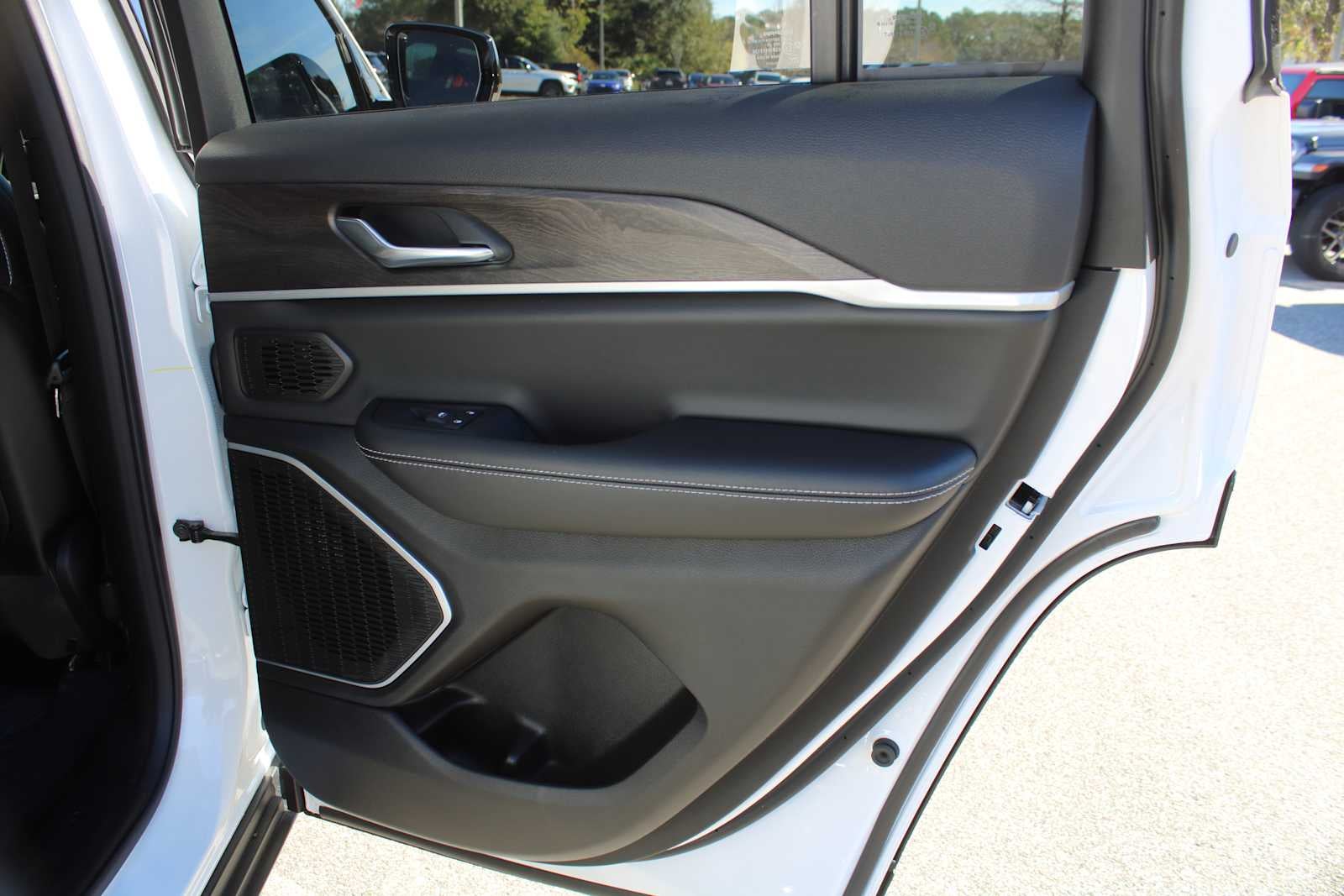 2026 Jeep Grand Cherokee GRAND CHEROKEE LIMITED 4X2