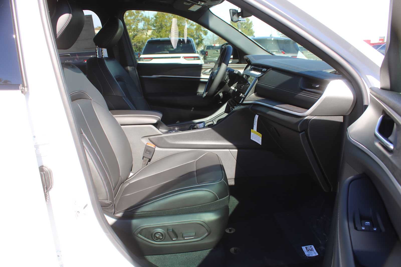 2026 Jeep Grand Cherokee GRAND CHEROKEE LIMITED 4X2