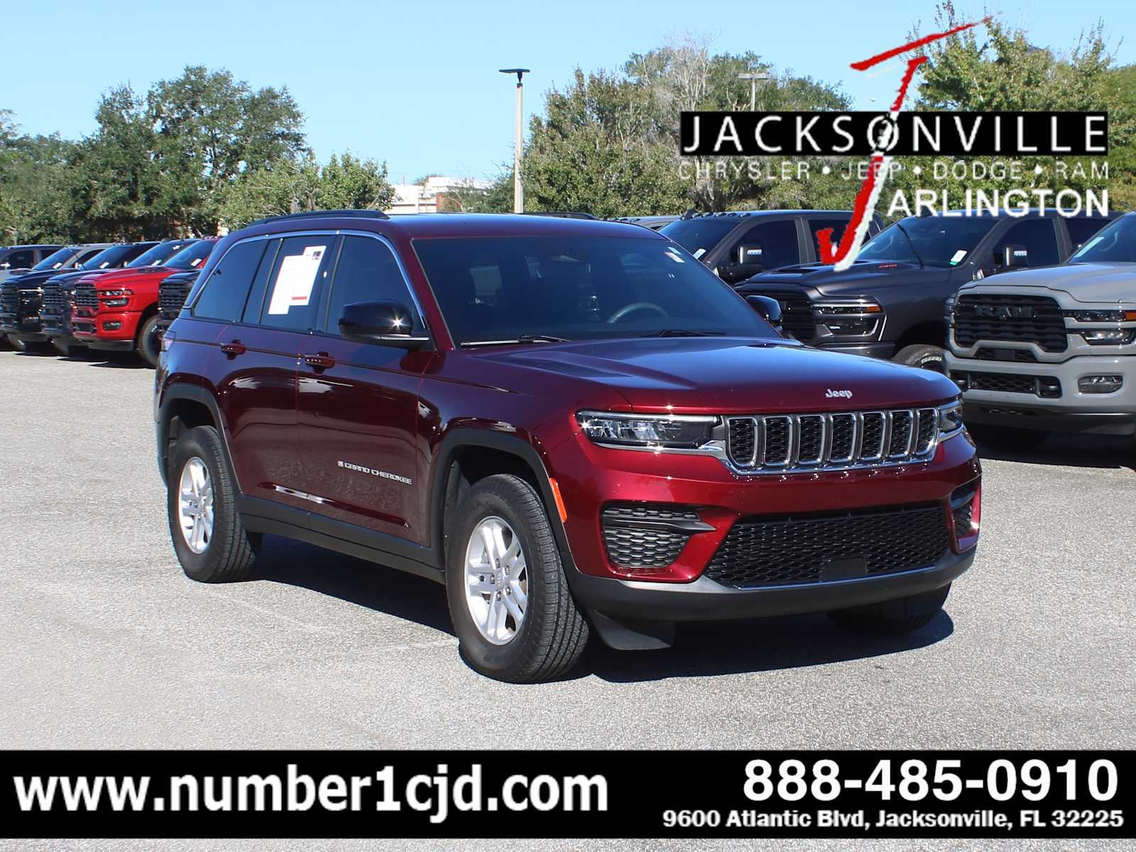 2024 Jeep Grand Cherokee Laredo