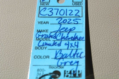 2025 Jeep Grand Cherokee GRAND CHEROKEE LIMITED 4X4