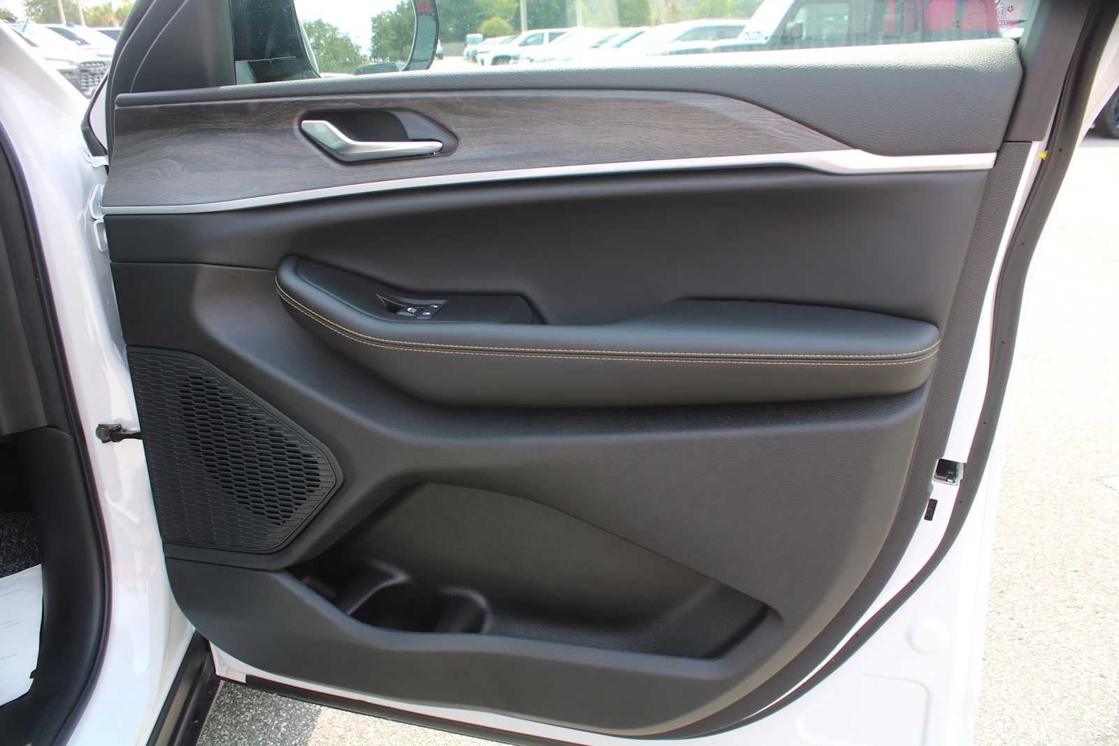 2026 Jeep Grand Cherokee 85th Anniversary Edition