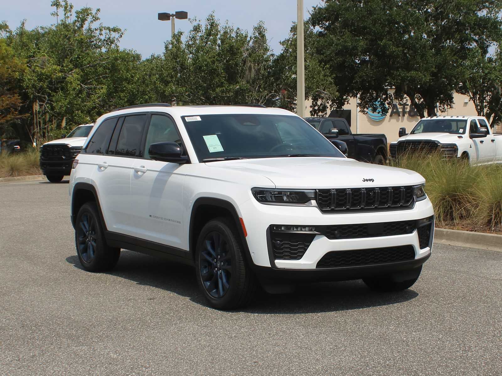 2026 Jeep Grand Cherokee 85th Anniversary Edition